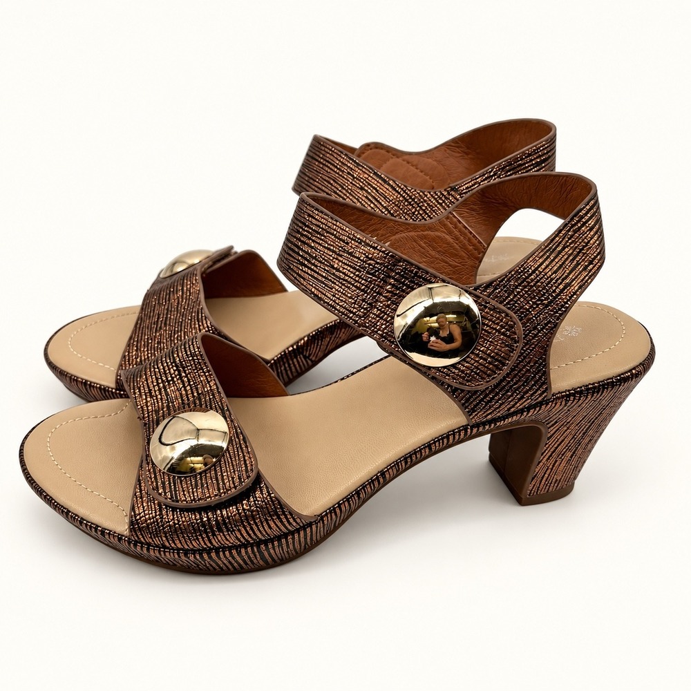 Patrizia Women 8 Sandals Dade Bronze Metallic Wedge Heels Gold Buttons Comfort